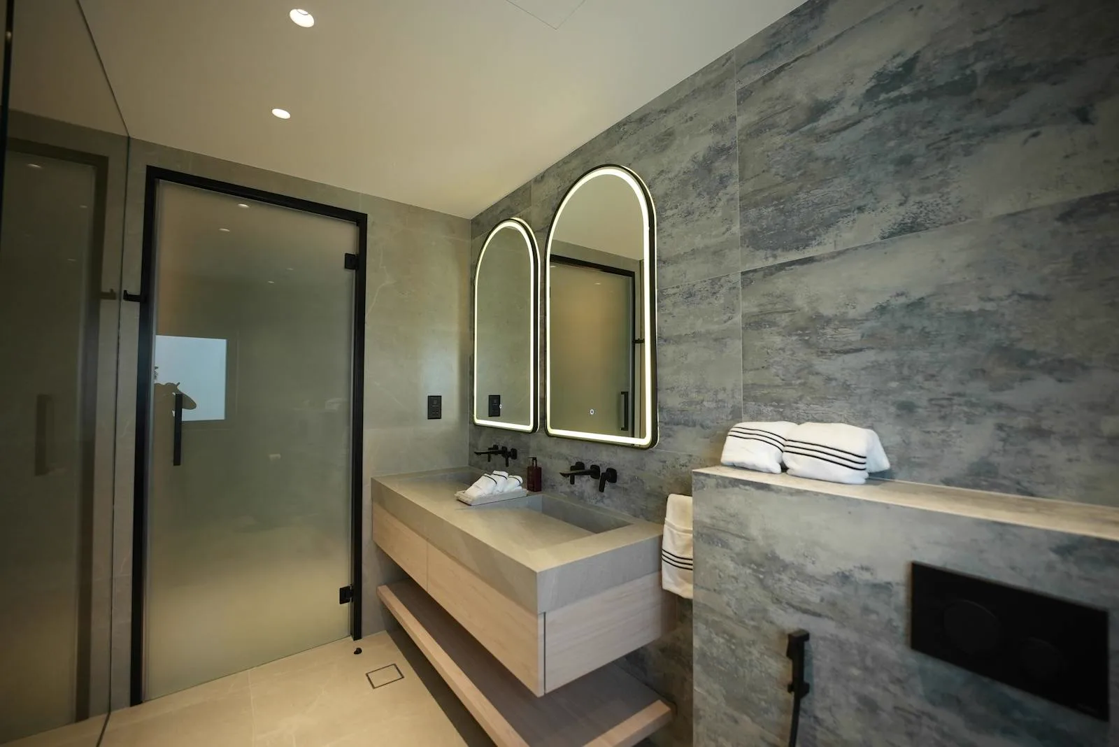 Feature walls + fireplaces